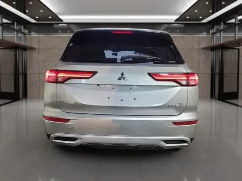 Another view of 2023 Mitsubishi Outlander PHEV SE Sport Utility 4D for sale in Dallas, OR at Synergize Auto LLC