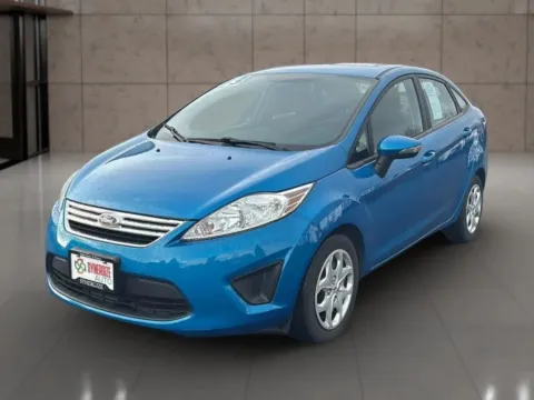 Blue 2013 Ford Fiesta SE Sedan 4D for sale in Dallas, OR