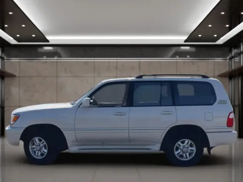 More photos of 2000 Lexus LX 470 Sport Utility 4D at Synergize Auto LLC, OR