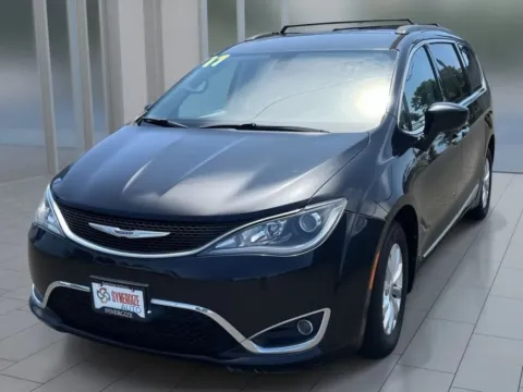 Black 2017 Chrysler Pacifica Touring-L Minivan 4D for sale in Dallas, OR