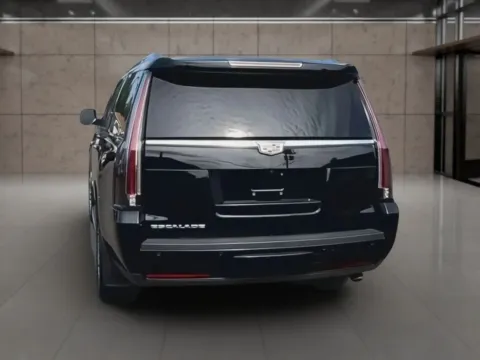 More photos of 2018 Cadillac Escalade ESV Luxury Sport Utility 4D at Synergize Auto LLC, OR