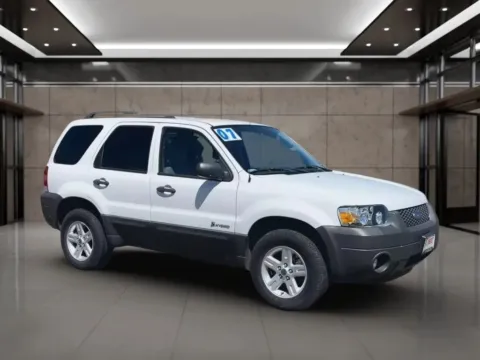 Photos of 2007 Ford Escape Hybrid Sport Utility 4D for sale in Dallas, OR at Synergize Auto LLC