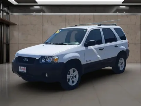 More photos of 2006 Ford Escape Hybrid Sport Utility 4D at Synergize Auto LLC, OR