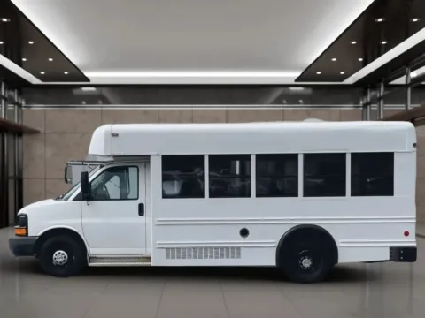 Another view of 2009 Chevrolet Express Commercial Cutaway Cab-Chassis Van 2D for sale in Dallas, OR at Synergize Auto LLC