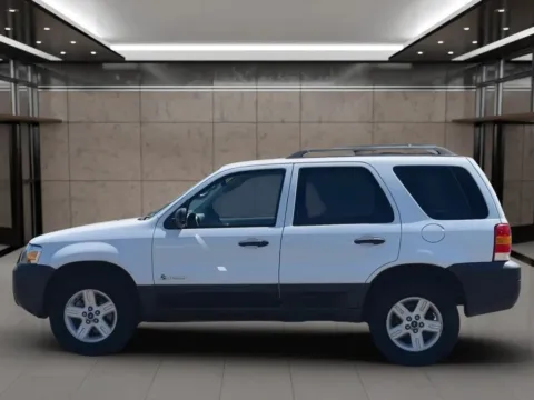 More photos of 2007 Ford Escape Hybrid Sport Utility 4D at Synergize Auto LLC, OR