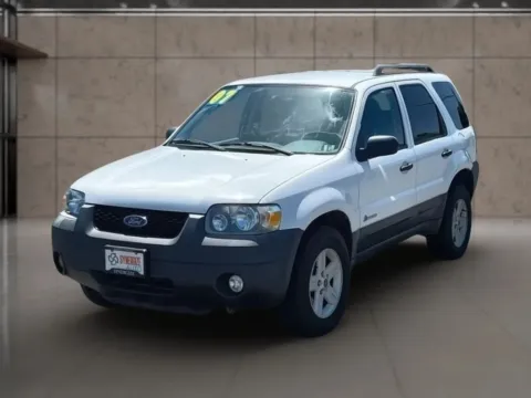 White 2007 Ford Escape Hybrid Sport Utility 4D for sale in Dallas, OR