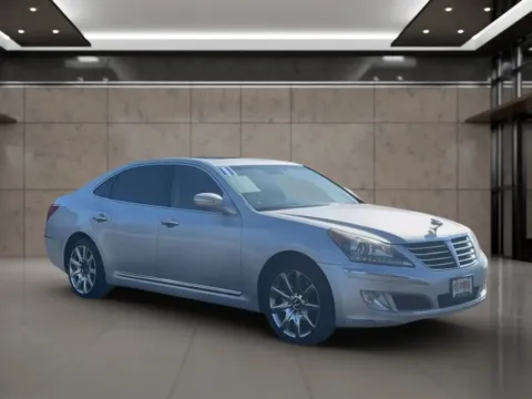 Photos of 2011 Hyundai Equus Signature Sedan 4D for sale in Dallas, OR at Synergize Auto LLC