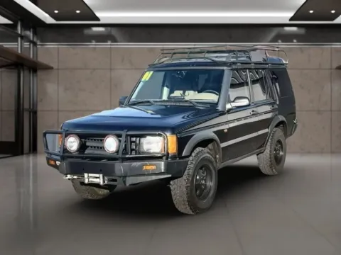 Red 2001 Land Rover Discovery Series II SD Sport Utility 4D for sale in Dallas, OR