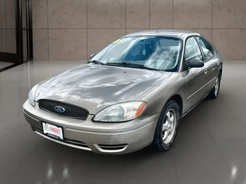 Black 2005 Ford Taurus SE Sedan 4D for sale in Dallas, OR