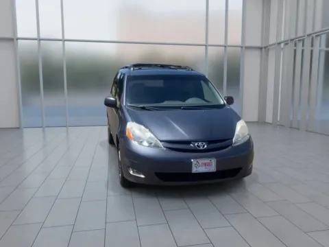 Another view of 2006 Toyota Sienna XLE Minivan 4D for sale in Dallas, OR at Synergize Auto LLC