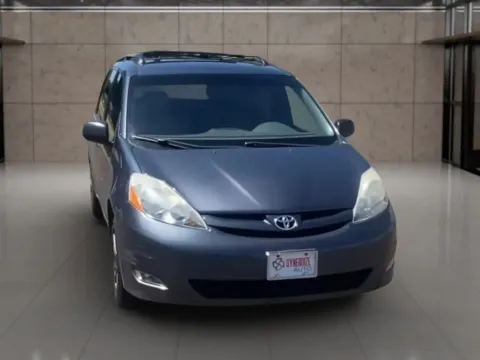 Another view of 2006 Toyota Sienna XLE Minivan 4D for sale in Dallas, OR at Synergize Auto LLC