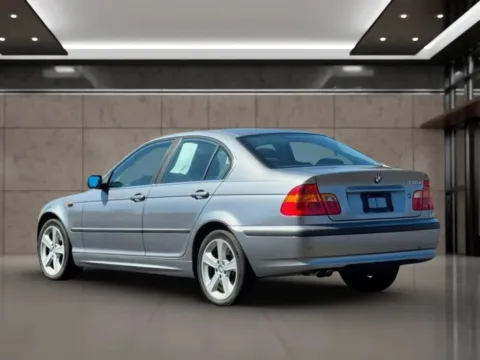 Another view of 2004 BMW 3 Series 330xi Sedan 4D for sale in Dallas, OR at Synergize Auto LLC