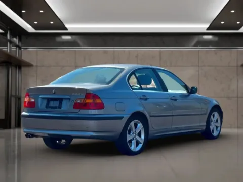 More photos of 2004 BMW 3 Series 330xi Sedan 4D at Synergize Auto LLC, OR