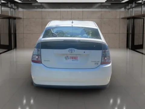 Another view of 2005 Toyota Prius Hatchback 4D for sale in Dallas, OR at Synergize Auto LLC
