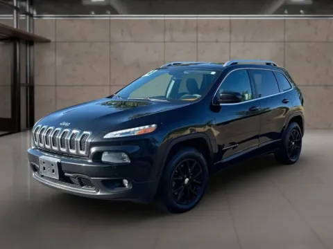 Silver 2014 Jeep Cherokee Latitude Sport Utility 4D for sale in Dallas, OR