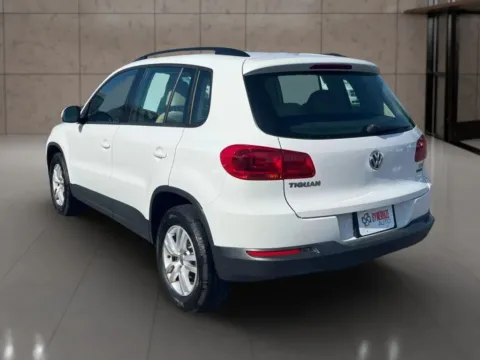 Another view of 2017 Volkswagen Tiguan Limited 2.0T 4Motion Sport Utility 4D for sale in Dallas, OR at Synergize Auto LLC