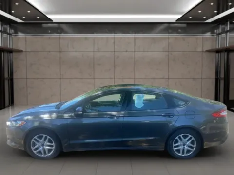 Photos of 2016 Ford Fusion SE Sedan 4D for sale in Dallas, OR at Synergize Auto LLC