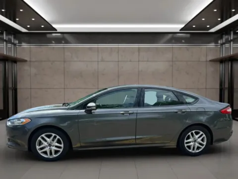 Photos of 2016 Ford Fusion SE Sedan 4D for sale in Dallas, OR at Synergize Auto LLC
