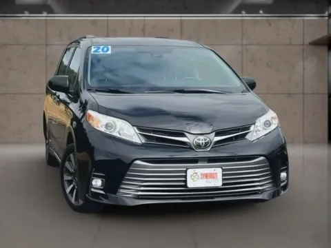 Another view of 2020 Toyota Sienna XLE Premium Minivan 4D for sale in Dallas, OR at Synergize Auto LLC
