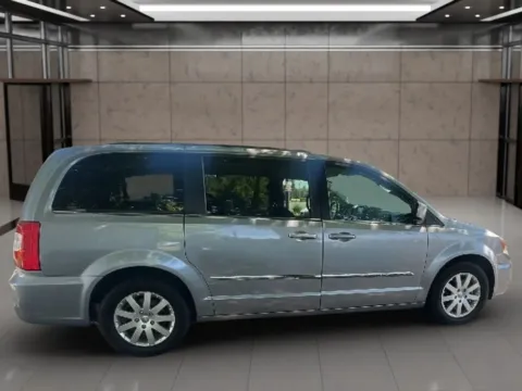 More photos of 2016 Chrysler Town & Country Touring Minivan 4D at Synergize Auto LLC, OR