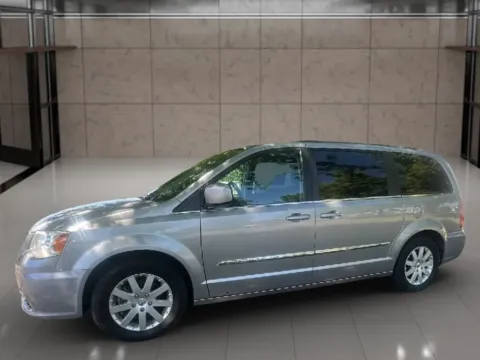 Photos of 2016 Chrysler Town & Country Touring Minivan 4D for sale in Dallas, OR at Synergize Auto LLC