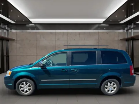Photos of 2009 Chrysler Town & Country Touring Minivan 4D for sale in Dallas, OR at Synergize Auto LLC