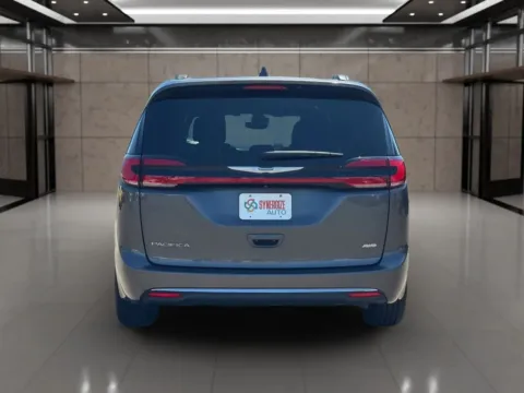 More photos of 2022 Chrysler Pacifica Touring Van 4D at Synergize Auto LLC, OR