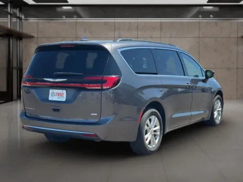 More photos of 2022 Chrysler Pacifica Touring Van 4D at Synergize Auto LLC, OR