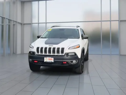 Another view of 2015 Jeep Cherokee TrailHawk Sport Utility 4D for sale in Dallas, OR at Synergize Auto LLC