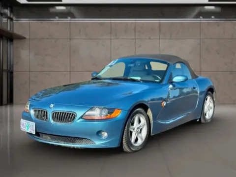 White 2003 BMW Z4 2.5i Roadster 2D for sale in Dallas, OR