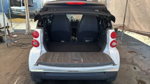More photos of 2009 smart fortwo BRABUS Cabriolet 2D at Synergize Auto LLC, OR
