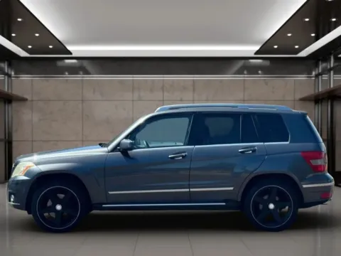 Photos of 2010 Mercedes-Benz GLK-Class GLK 350 4MATIC Sport Utility 4D for sale in Dallas, OR at Synergize Auto LLC
