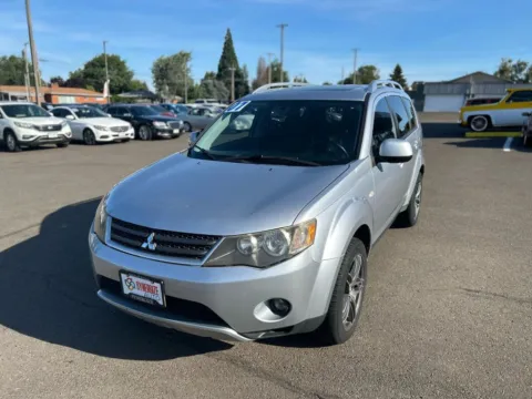 White 2007 Mitsubishi Outlander XLS Sport Utility 4D for sale in Dallas, OR