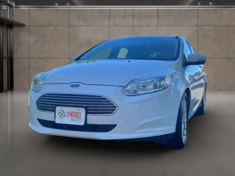 White 2017 Ford Focus Electric Hatchback 4D for sale in Dallas, OR