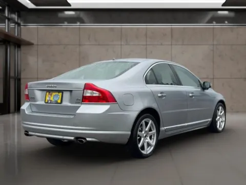 More photos of 2008 Volvo S80 4.4L Sedan 4D at Synergize Auto LLC, OR