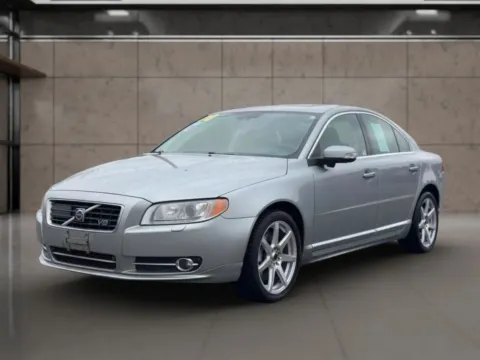 More photos of 2008 Volvo S80 4.4L Sedan 4D at Synergize Auto LLC, OR