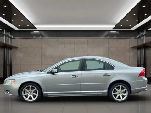 Photos of 2008 Volvo S80 4.4L Sedan 4D for sale in Dallas, OR at Synergize Auto LLC