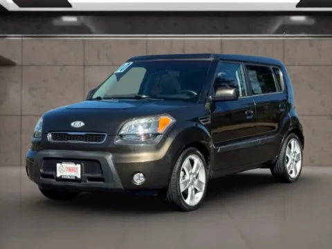 Brown 2010 Kia Soul ! Wagon 4D for sale in Dallas, OR