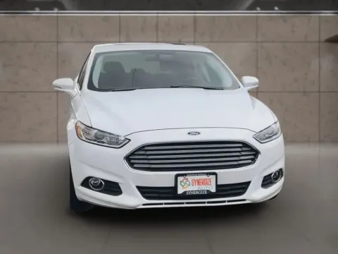 Another view of 2013 Ford Fusion SE Sedan 4D for sale in Dallas, OR at Synergize Auto LLC