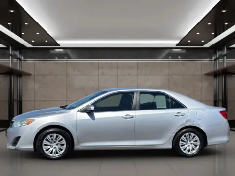 Photos of 2014 Toyota Camry L Sedan 4D for sale in Dallas, OR at Synergize Auto LLC