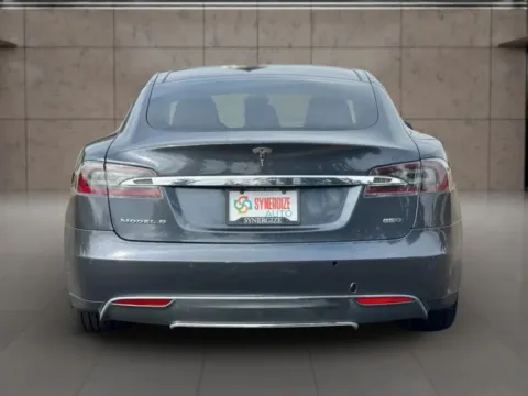 More photos of 2015 Tesla Model S 85D Sedan 4D at Synergize Auto LLC, OR