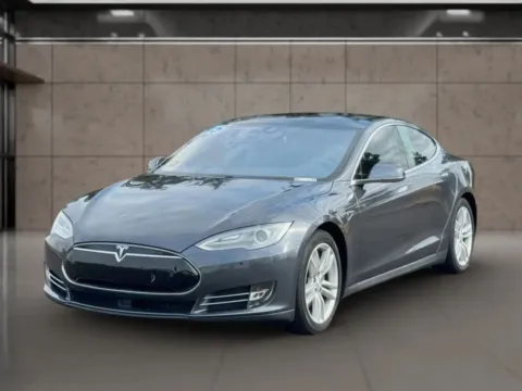 Black 2015 Tesla Model S 85D Sedan 4D for sale in Dallas, OR