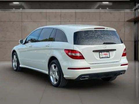 Another view of 2011 Mercedes-Benz R-Class R 350 BlueTEC 4MATIC Sport Wagon 4D for sale in Dallas, OR at Synergize Auto LLC