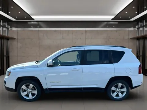 Another view of 2016 Jeep Compass Latitude Sport Utility 4D for sale in Dallas, OR at Synergize Auto LLC