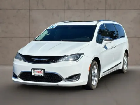 Purple 2020 Chrysler Pacifica Limited Minivan 4D for sale in Dallas, OR