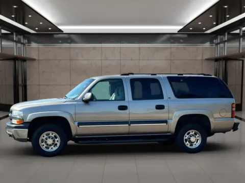 Photos of 2001 Chevrolet Suburban 2500 Sport Utility for sale in Dallas, OR at Synergize Auto LLC