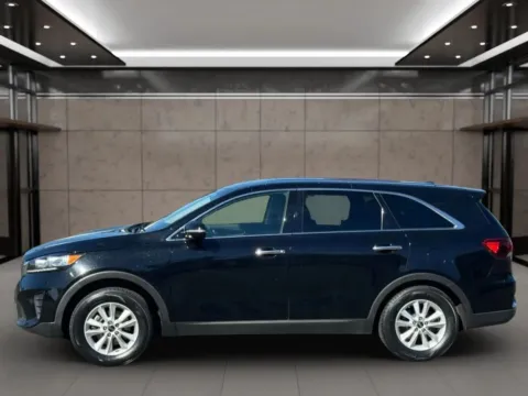 Photos of 2019 Kia Sorento L Sport Utility 4D for sale in Dallas, OR at Synergize Auto LLC