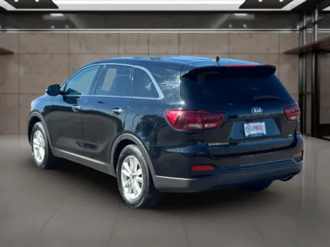 Another view of 2019 Kia Sorento L Sport Utility 4D for sale in Dallas, OR at Synergize Auto LLC