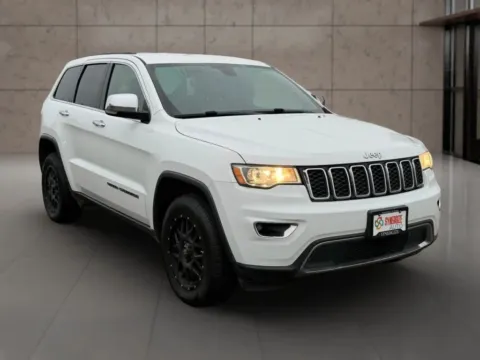 More photos of 2018 Jeep Grand Cherokee Limited Sport Utility 4D at Synergize Auto LLC, OR