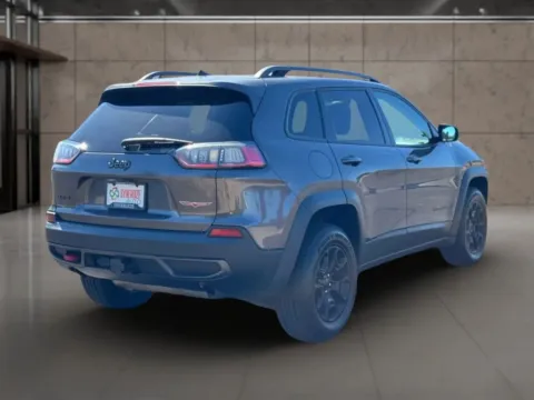 More photos of 2019 Jeep Cherokee TrailHawk Elite Sport Utility 4D at Synergize Auto LLC, OR